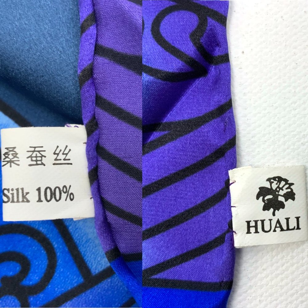 New Vintage 1990s Huali Chinese Opera Print Large Silk Scarf Sz 41" X 41" - Picture 6 of 16